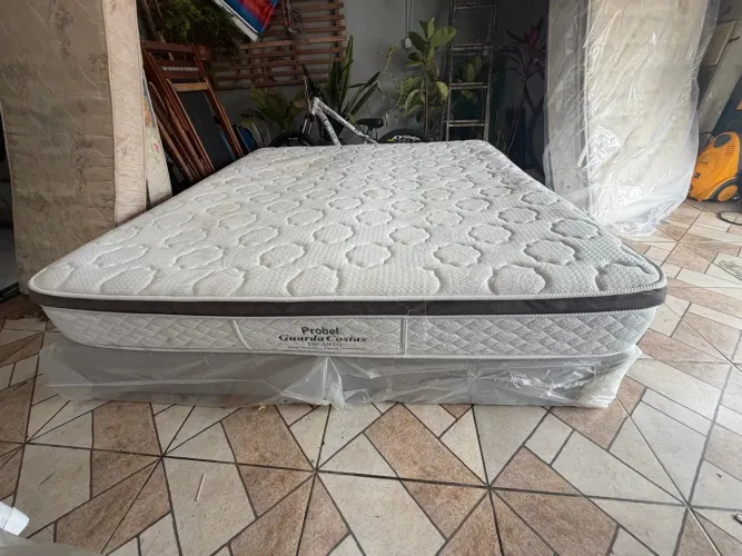 Cama box mas colchão super King size 1.93x2.03