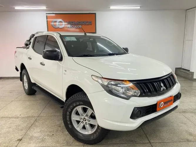 Mitsubishi L200 Triton Sport GL 2.4 Diesel 2022