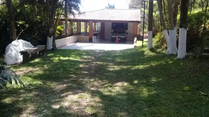 Chácara com Onze mil metros quadrados
