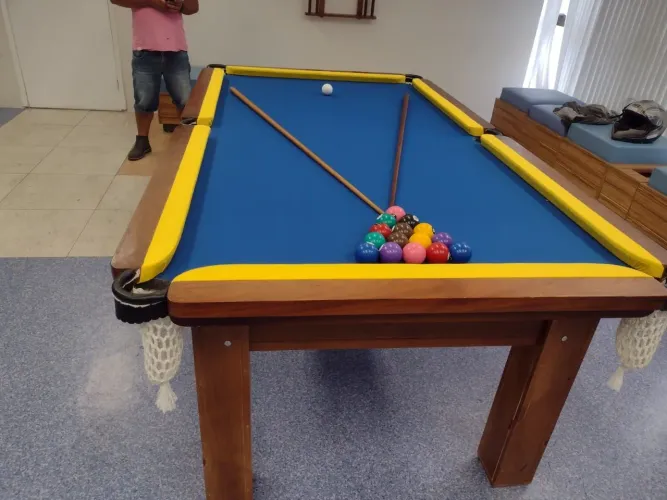 Mesa de sinuca ótimo para chácara