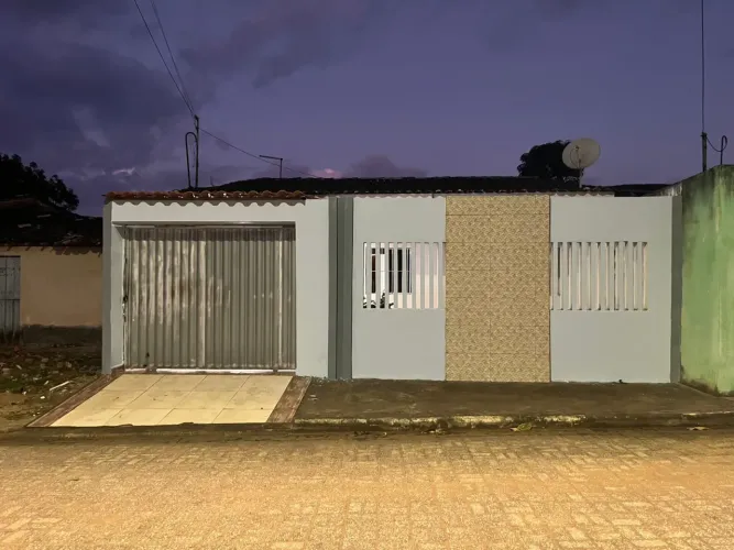 CASA A VENDA NO SÍTIO CACIMBAS DE CIMA