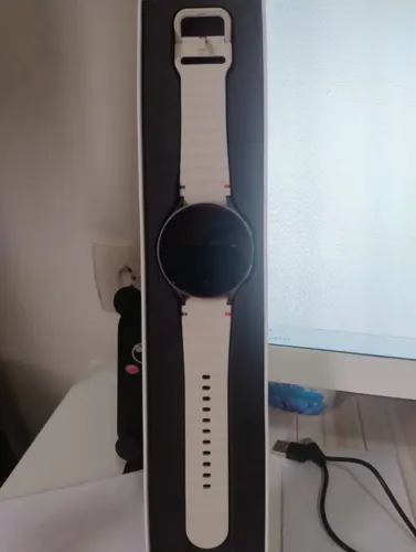 Samsung Galaxy Watch 7 - NOVO