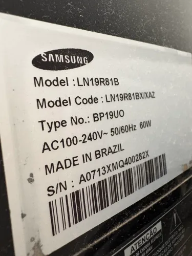 TV Samsung funcionando. Mas não tem conversor digital