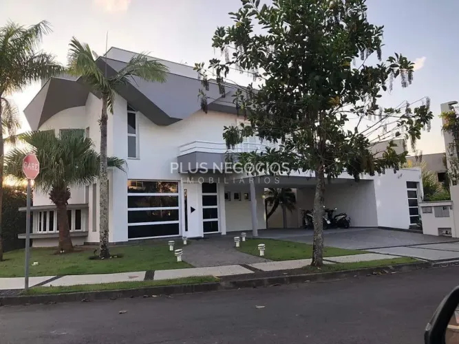 "Casa de Luxo em Condomínio Angelo Vial, Sorocaba: Sofisticação e Conforto na Região Mais