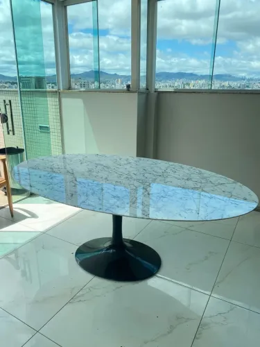 Saarinen oval 1,98x1,22 - Bianco Carrara