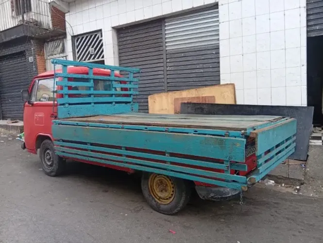 Volkswagen Kombi Standard/ Luxo/ Serie Prata 1990