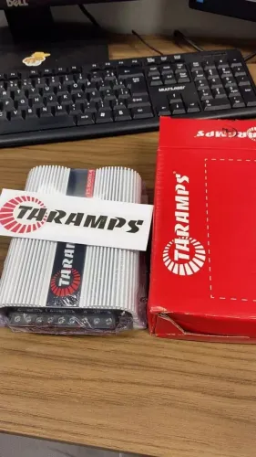 Módulo Amplificador Taramps TS800 800W Rms 4 Canais 2 Ohms