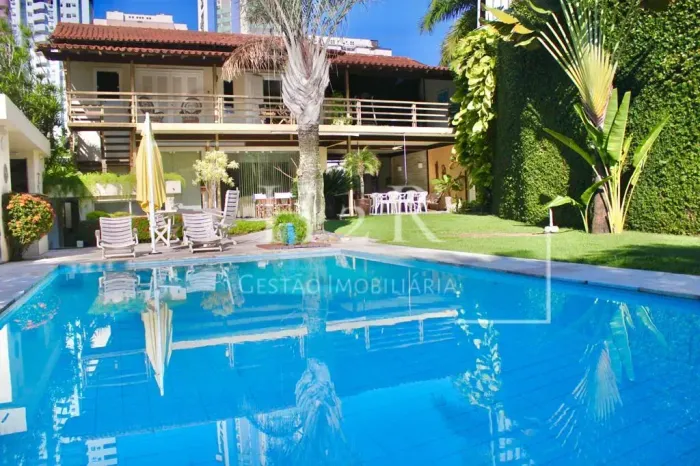 Espetacular Casa em Condomínio Fechado no Coração da Barra da Tijuca