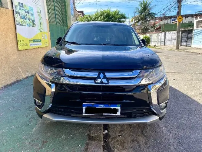 Mitsubishi Outlander Comfort 2.0 16V Aut. 2018