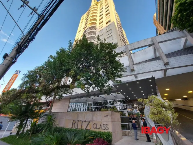 Excelente Apartamento 2 dormitório(s) em Centro - Florianópolis