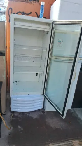 Expositora porta de Vidro