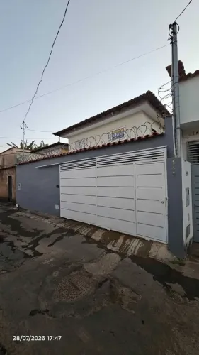 CASA EM CAETÉ - 02 QUARTOS