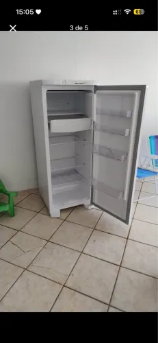 Geladeira em ótimas condições
