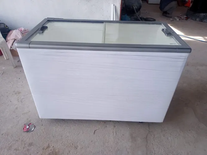 Freezer de 1, 30 centímetros, 411 Litros valor 2.200