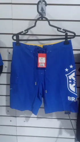 BERMUDA NIKE SELEÇÃO BRASILEIRA 2013 NOVA NA ETIQUETA