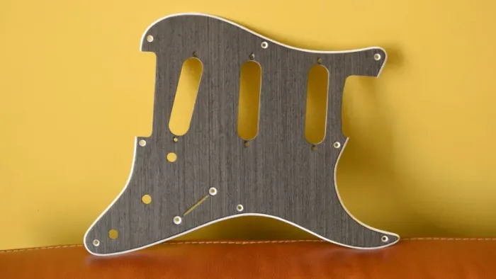Escudo SSS guitarra Strato Squier Classic Vibe 50s ébano