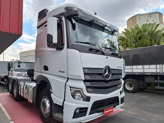Mercedes-Benz Actros 2548 6x2