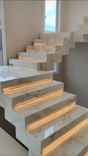 Escadas planejadas concreto e aço 