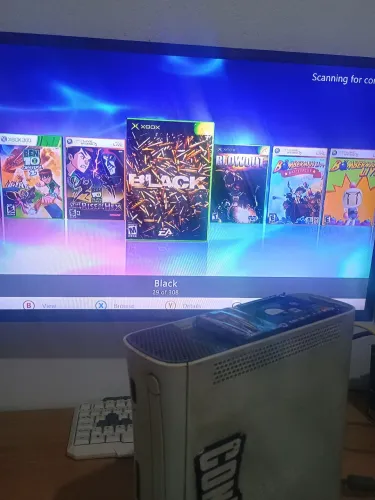 Xbox 360 RGH 3.0 750GB + 5mil jogos