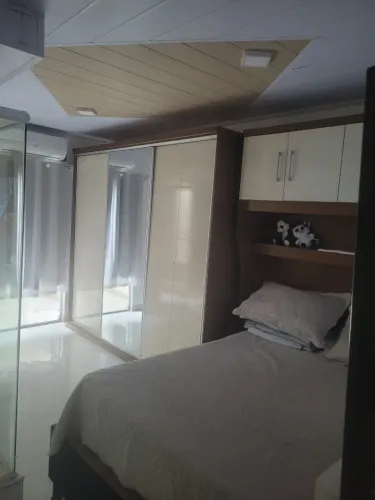 Casa em rua fechada