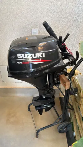 Motor de Popa Suzuki