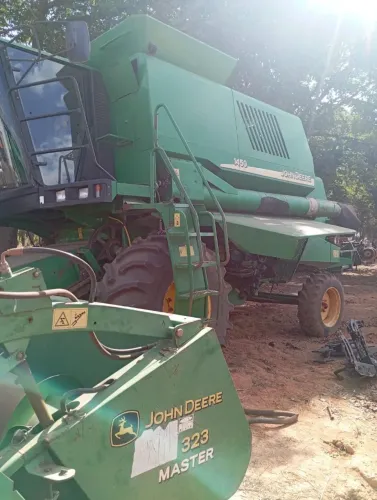 Colheitadeira John Deere 1430