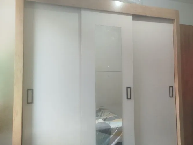 Guarda roupa 3 portas