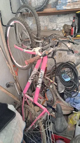 2 Bicicletas aro 24/26