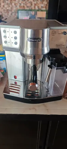 Cafeteira DeLonghi Automatic Cappucino - ec860