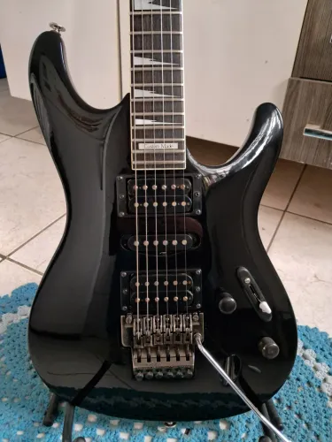 Loucura !! Ibanez S540 Custom made Japan 1990. A top.