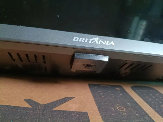 Smartv 32 pol Britania Netflix YouTube