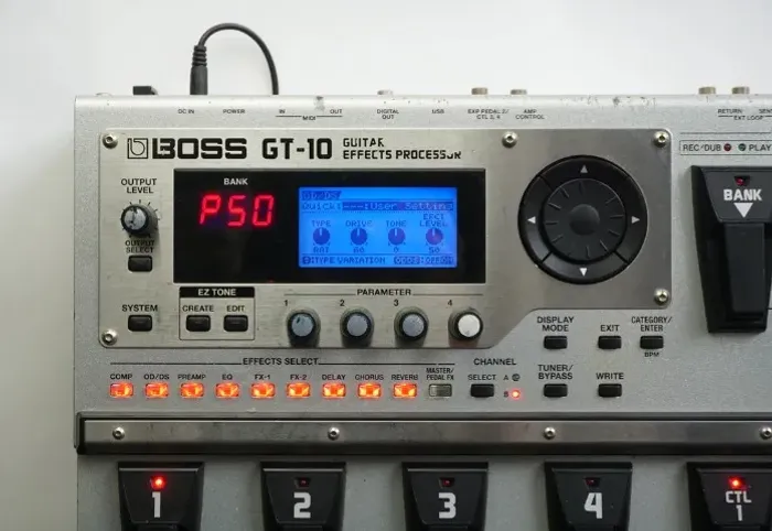 Pedaleira Boss GT-10 Multi-Effects Guitar Effect Pedal