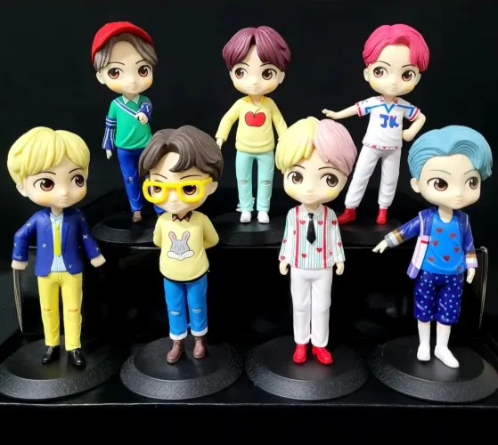 Kit Miniaturas BTS 2 - jimin V J Hope Jungkook Suga RM bonecos colecionáveis
