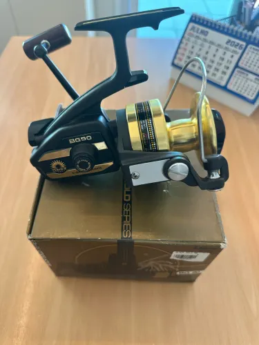 Molinete Daiwa BG 90 Novo