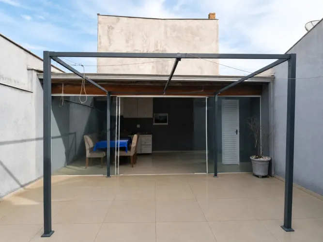 Vendo estrutura metálica para toldo/pergolado