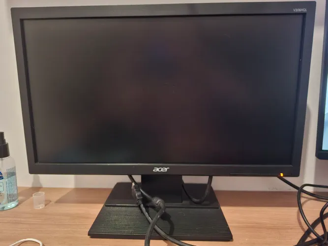 Monitor Acer 19.5" LED + Cabo de energia e HDMI | Modo V206HQL Bbi Com entradas HDMI e VGA