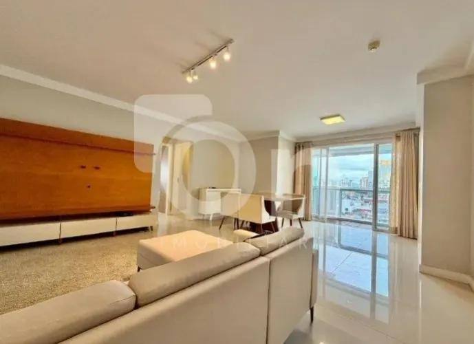 Apartamento de 3 dormitórios no Estreito