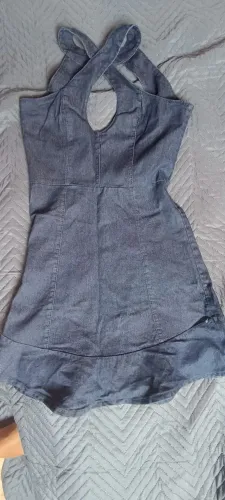 Vestido jeans tamanho 38, cabe em quem veste 36 também 