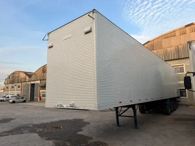 CARRETA BAU 30 PALLETS