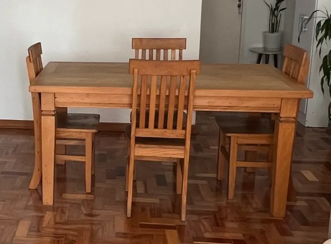 Mesa de Jantar Rústica em Madeira de Demolição + 6 Cadeiras | Oportunidade