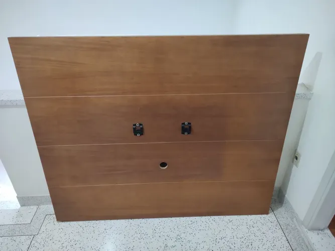 PAINEL TV MADEIRA MACIÇA - 200 REAIS 