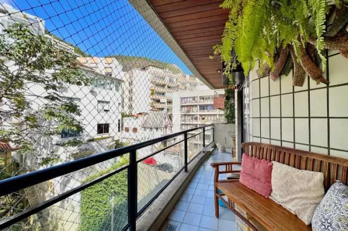 Apartamento : Padrão / Residencial / Lagoa