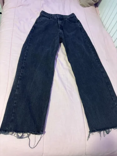 Calça jeans preta