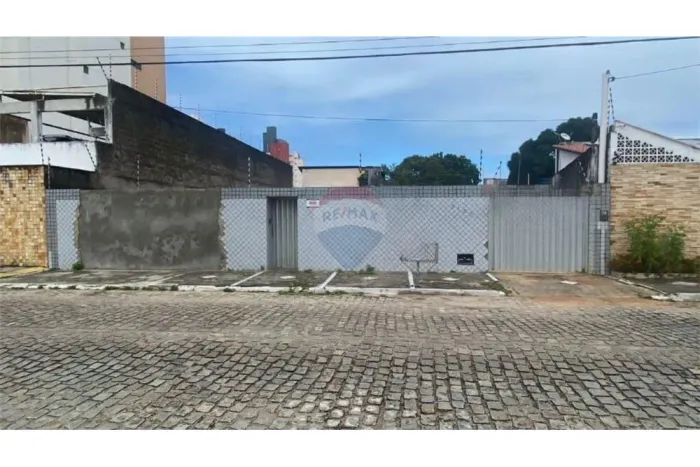 TERRENO PARA LOCAÇÃO EM PONTA NEGRA, VIABILIZAMOS SEU PROJETO