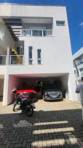 Casa em Condomínio à Venda na Vila Progresso, Sorocaba-SP: 3 Quartos, 1 Suíte, 1 Sala, 3 B