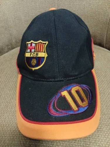 Boné oficial Barcelona, vintage, novo, epoca ronaldinho gaucho