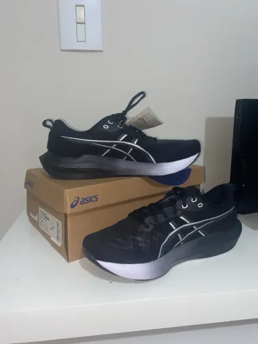 Tênis ASICS 43 GEL-SHOGUN 8 novo com etiqueta