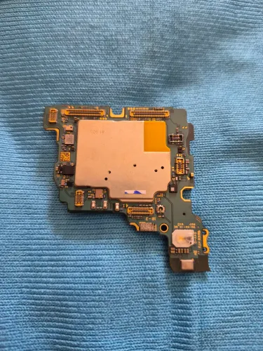 Peças retiradas Galaxy S23 Base