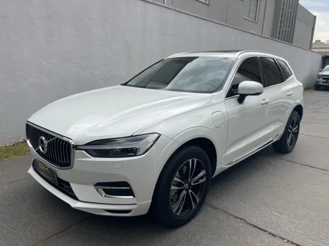 Volvo XC-60 XC 60 T-8 Híbrido Momentum 2.0 5P 2021