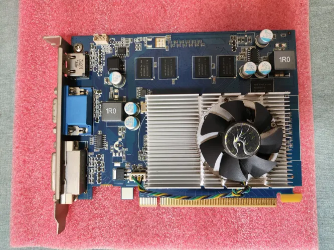 Placa de vídeo 9500GT Zotac 1GB.